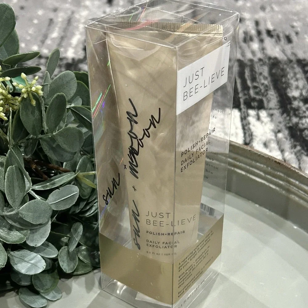 Sun + Moon Just Bee-Lieve POLISH‎ + REPAIR Daily Facial Exfoliator 5.1oz